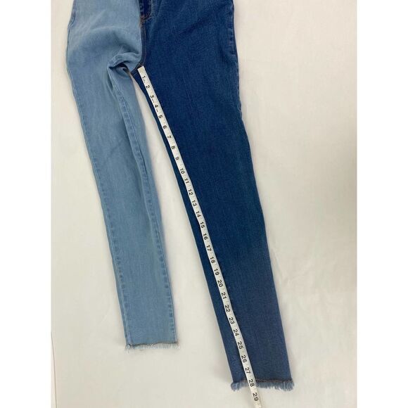 Fashion Nova Day Night Skinny Jeans Two Toned - Size 5 Juniors - Picture 6 of 11